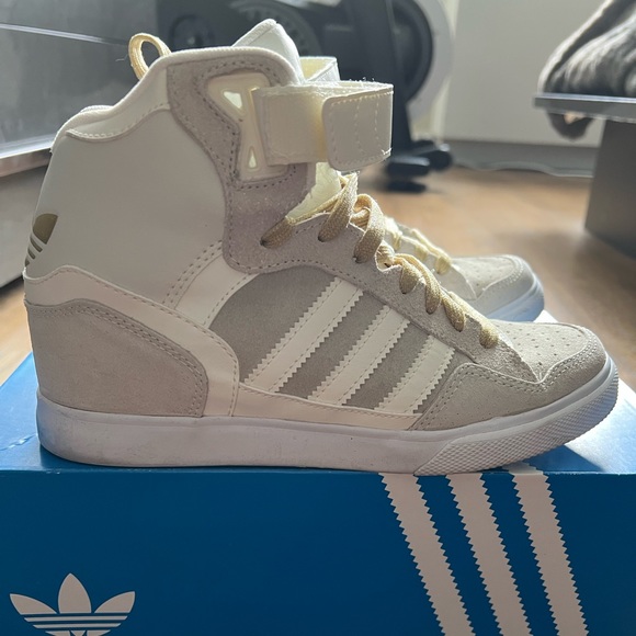 Adidas Originals Extaball Up Womens Sneaker - Picture 3 of 6